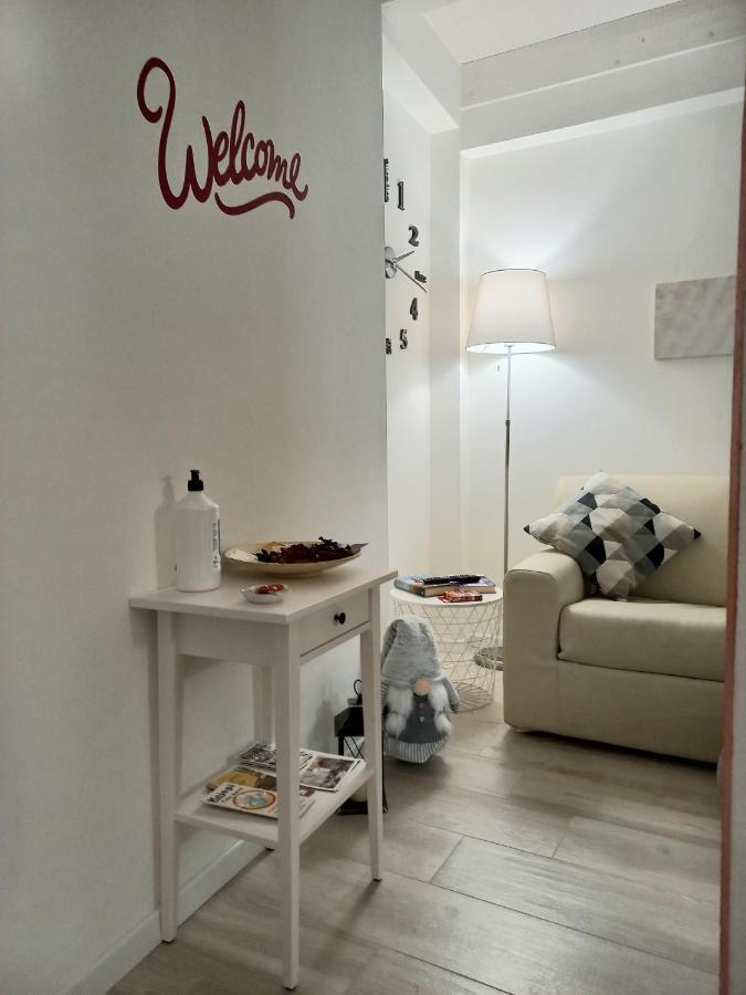 La Casa Di Virginia Appartement Arco Buitenkant foto